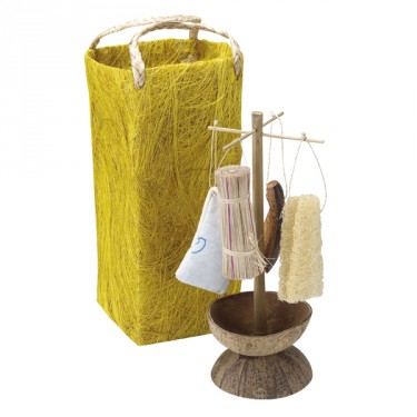 Friends of the Earth natural washing up kit.jpg